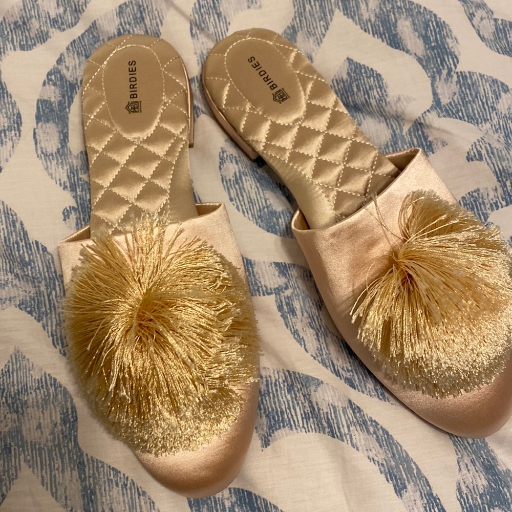 New in box Birdies Songbird slippers - Size 8.5 - Bellini color